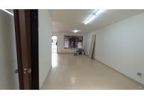Oficinas y Consultorios, Alquiler, La Flora - $2.500.000