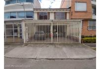 Casas, Venta, Bogotá - $920.000.000