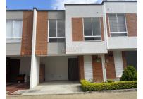 Casas, Alquiler, Ciudad Pacifica - $2.100.000