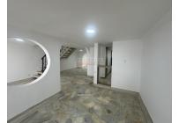 Casas, Alquiler, Álamos - $2.100.000