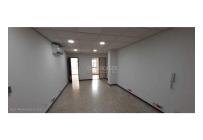 Oficinas y Consultorios, Alquiler, Centenario - $2.500.000