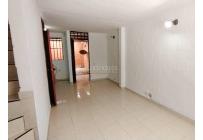 Casas, Alquiler, Calicanto - $1.500.000