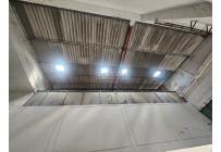Locales y Bodegas, Alquiler, Flora Industrial - $9.500.000