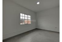 Apartamentos, Alquiler, La Esmeralda - $850.000