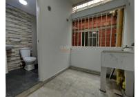 Apartamentos, Alquiler, La Esmeralda - $850.000