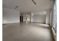 Oficinas y Consultorios, Alquiler, Prados del Norte - $3.500.000