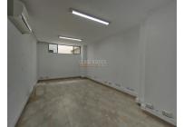 Oficinas y Consultorios, Alquiler, San Vicente - $2.600.000