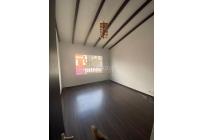 Casas, Venta, Primero de Mayo - $660.000.000