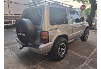 Mitsubishi Montero 2004