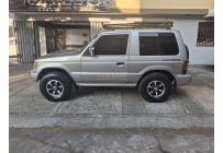 Mitsubishi Montero 2004