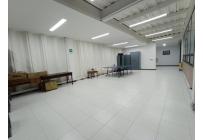 Locales y Bodegas, Venta, Bogotá - $2.400.000.000