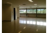 Oficinas y Consultorios, Alquiler, Multicentro - $7.500.000