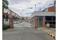 Casas, Alquiler, 3 de Julio - $3.000.000