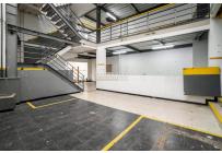 Locales y Bodegas, Venta, Granada - $1.100.000.000