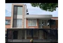 Casas, Venta, Primero de Mayo - $870.000.000