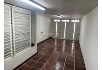 Oficinas y Consultorios, Alquiler, San Vicente - $4.500.000