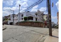 Casas, Alquiler, Miraflores - $8.000.000