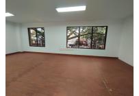Edificios, Alquiler, Cuarto de Legua - $20.000.000