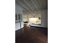 Oficinas y Consultorios, Alquiler, La Flora - $5.200.000