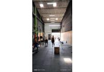 Locales y Bodegas, Venta, 7 de Agosto - $345.000.000