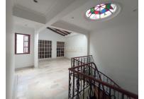 Casas, Alquiler, Miraflores - $5.500.000