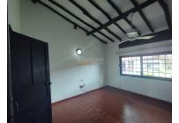 Casas, Alquiler, Giron - $1.370.000