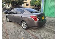Nissan Versa 2015