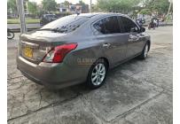 Nissan Versa 2015
