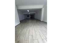 Locales y Bodegas, Alquiler, Cristales - $2.200.000