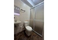 Locales y Bodegas, Alquiler, Cristales - $2.200.000