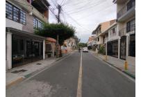 Apartamentos, Alquiler, La Esmeralda - $800.000