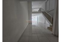 Locales y Bodegas, Alquiler, Versalles - $5.600.000