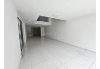 Locales y Bodegas, Alquiler, Versalles - $5.600.000