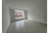 Locales y Bodegas, Alquiler, Versalles - $5.600.000