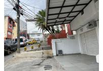 Locales y Bodegas, Alquiler, Granada - $2.200.000