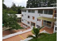 ALQUILO O VENDO HERMOSO COMPLEJO RECREACIONAL - Negocios Establecidos