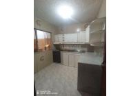 Casas, Alquiler, Primero de Mayo - $1.450.000