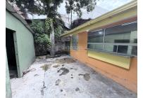 Locales y Bodegas, Alquiler, Granada - $10.000.000