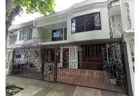 Casas, Alquiler, Olímpico - $1.600.000