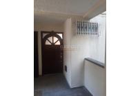 Apartamentos, Alquiler, Primero de Mayo - $1.200.000