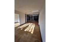 Locales y Bodegas, Alquiler, Sucre - $2.200.000