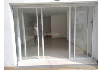 Locales y Bodegas, Alquiler, Versalles - $2.500.000