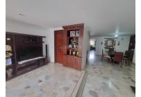 Apartamentos, Venta, Versalles - $395.000.000