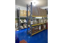 Locales y Bodegas, Venta, Colseguros - $1.600.000.000