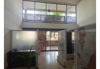 Oficinas y Consultorios, Alquiler, La Flora - $18.900.000