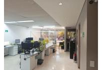 Oficinas y Consultorios, Alquiler, La Flora - $18.900.000