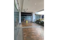 Locales y Bodegas, Alquiler, Centro Ccial. Holguines Trade Center - $4.000.000