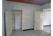 Casas, Alquiler, Granada - $2.700.000