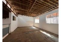 Locales y Bodegas, Alquiler, Uribe Uribe - $2.500.000