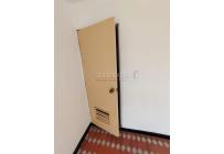 Locales y Bodegas, Alquiler, Camino Real - $2.200.000